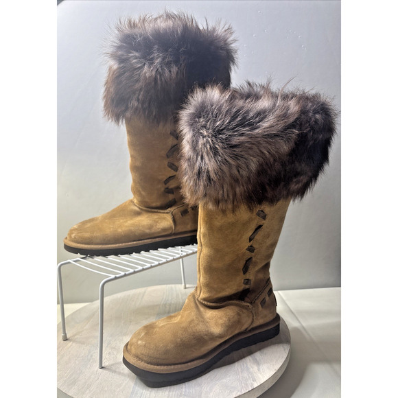UGG Shoes - UGG Australia Fur Cuff Suede Winter Boots Brown Women’s Size 6